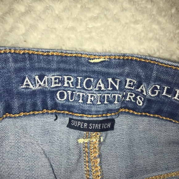 American Eagle Super Stretch Shorts Size 2 - Picture 4 of 4